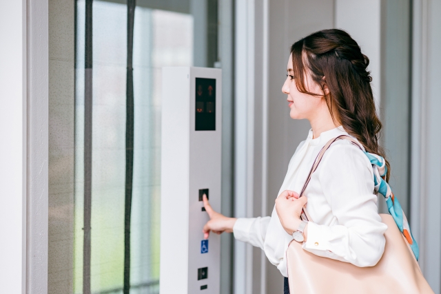 身近な存在、エレベーターに隠されたやさしい工夫たち